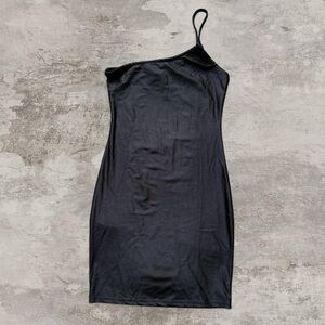 black asymmetrical bodycon dress